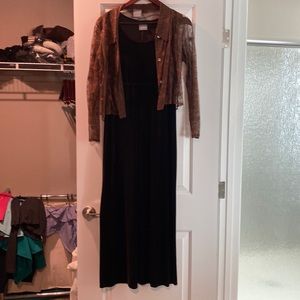 Velvet sleeveless dress with lace jacket